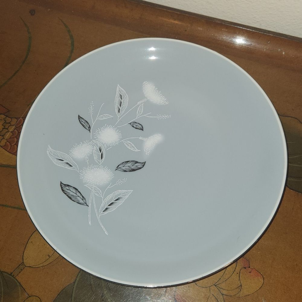 Sapphire by Deville Dinner Plate Japan